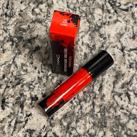 MAC Paint Lip Lacquer in Red Enamel #590 - Picture 1 of 5
